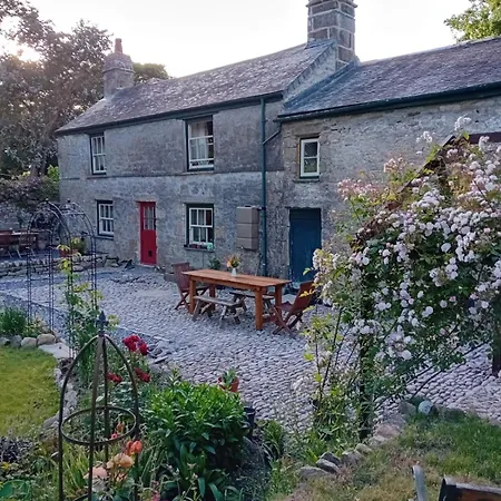 Tranquil Cornish Heritage Retreat * Falmouth