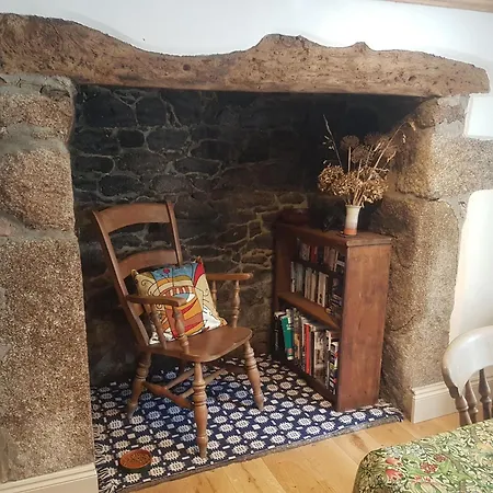 Tranquil Cornish Heritage Retreat *